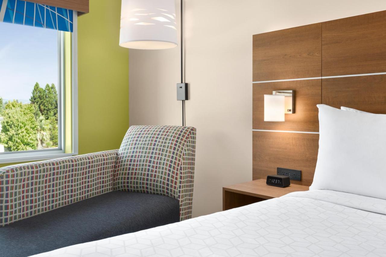 Holiday Inn Express & Suites - Ukiah By Ihg 외부 사진